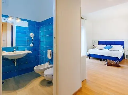 Hotel Aequa 4*