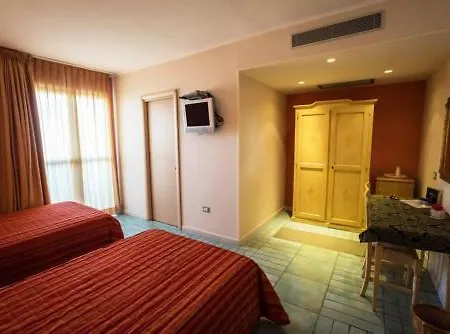 Aequa Hotel